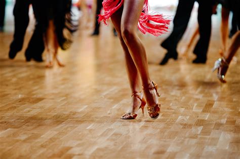 how to salsa dance solo: why salsa dancing is like a rollercoaster ride